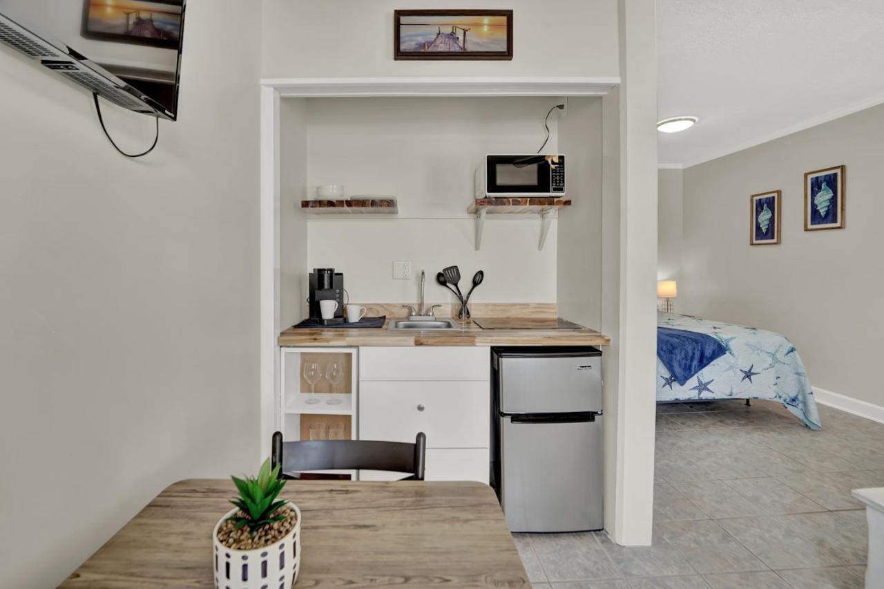 Sf Unit 2 - Swim, Surf, Relax:) Renovated Studio Steps 2 Beach Panama City Beach Exterior photo