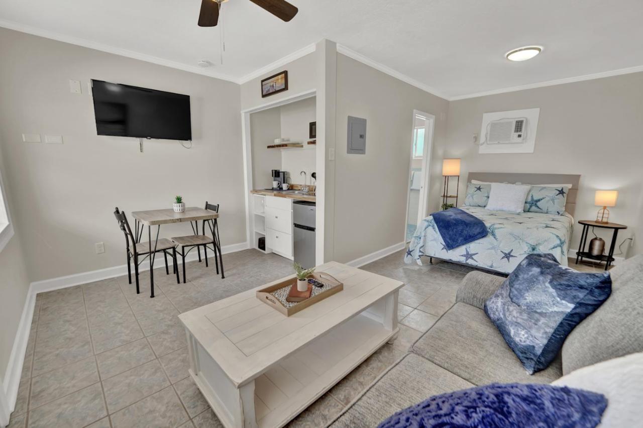 Sf Unit 2 - Swim, Surf, Relax:) Renovated Studio Steps 2 Beach Panama City Beach Exterior photo