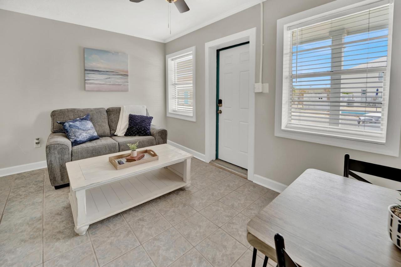 Sf Unit 2 - Swim, Surf, Relax:) Renovated Studio Steps 2 Beach Panama City Beach Exterior photo